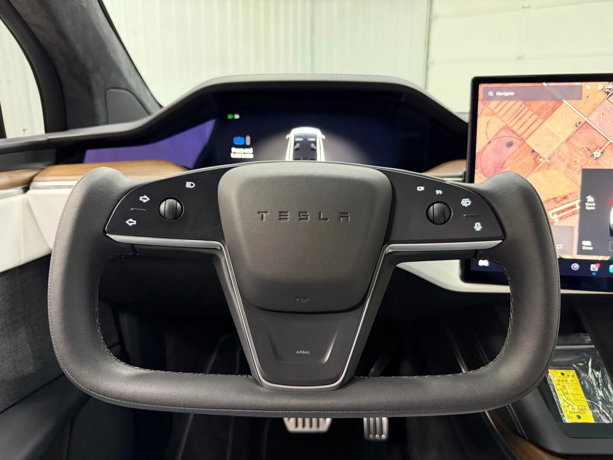 Used 2023 Tesla Model X image 21