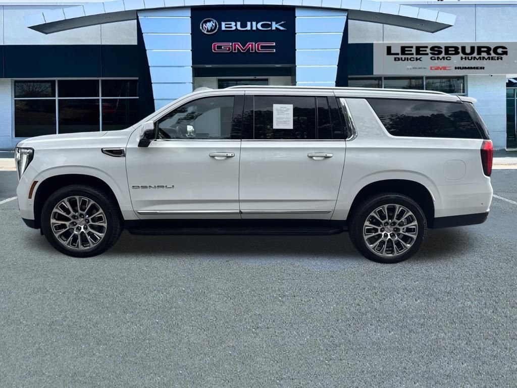 Used 2025 GMC Yukon XL Denali AWD/4WD image 4