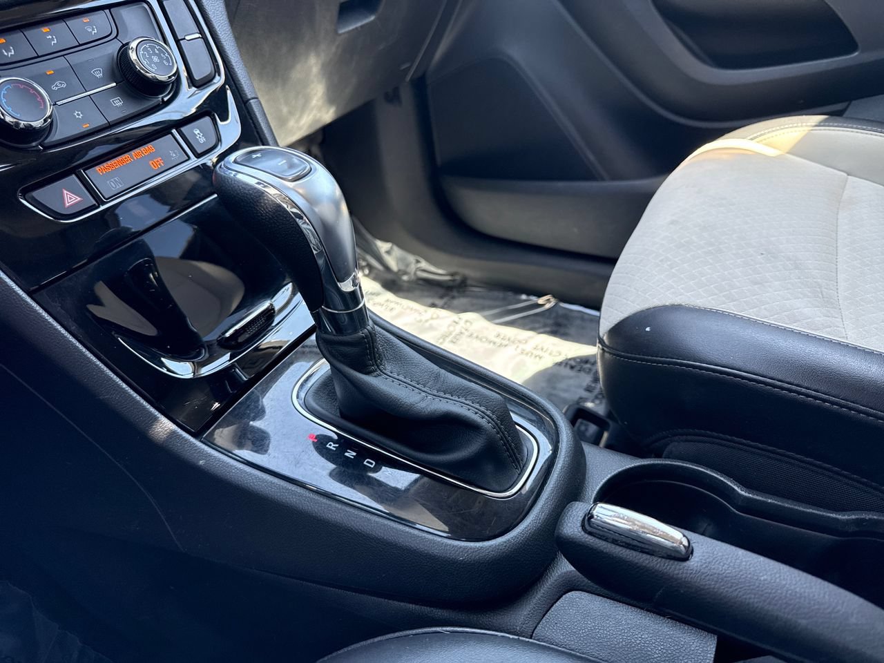 Used 2020 Buick Encore Preferred w/ Safety Package FWD image 22