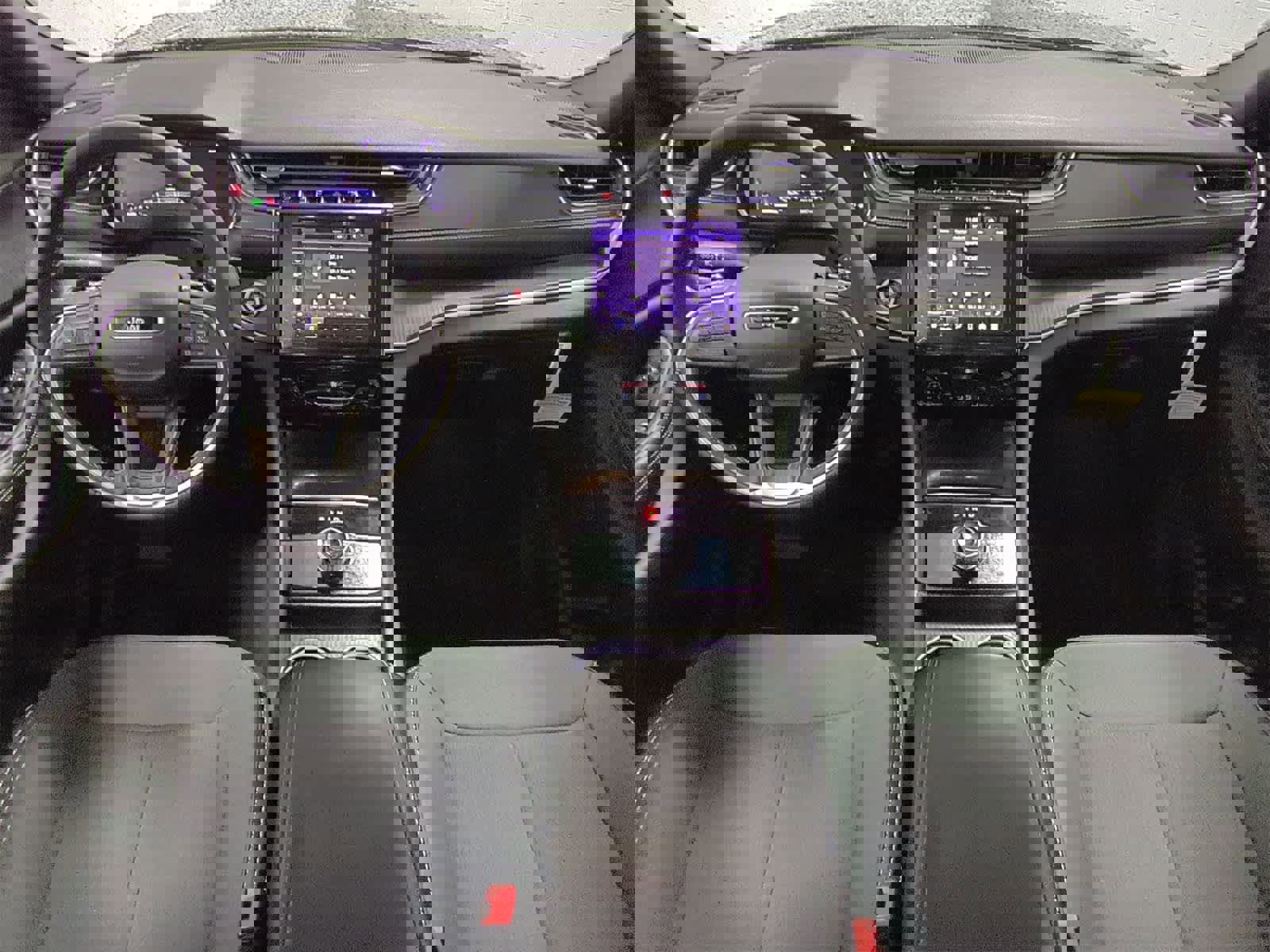 Certified 2024 Jeep Grand Cherokee L Laredo image 15