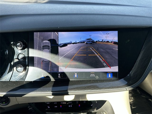 Used 2021 Buick Envision Essence w/ Technology Package I image 23