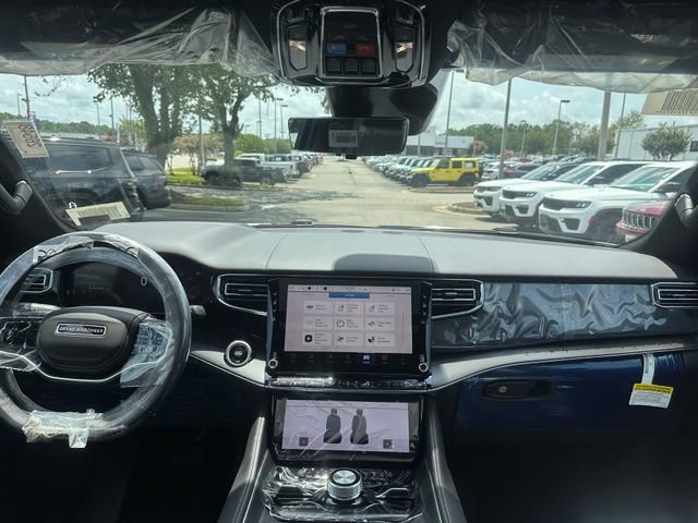 New 2026 Jeep Grand Wagoneer Summit w/ Premium Group III AWD/4WD image 26