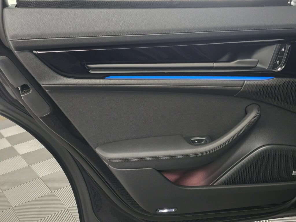 New 2026 Porsche Panamera 4 AWD/4WD image 23