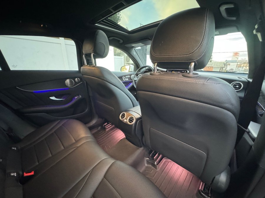Used 2021 Mercedes-Benz GLC 300 4MATIC Coupe image 37