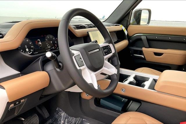 New 2026 Land Rover Defender 110 X-Dynamic SE image 7