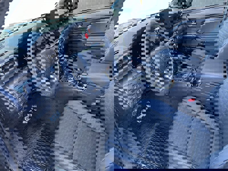 Used 2025 Toyota Tacoma TRD Sport image 10