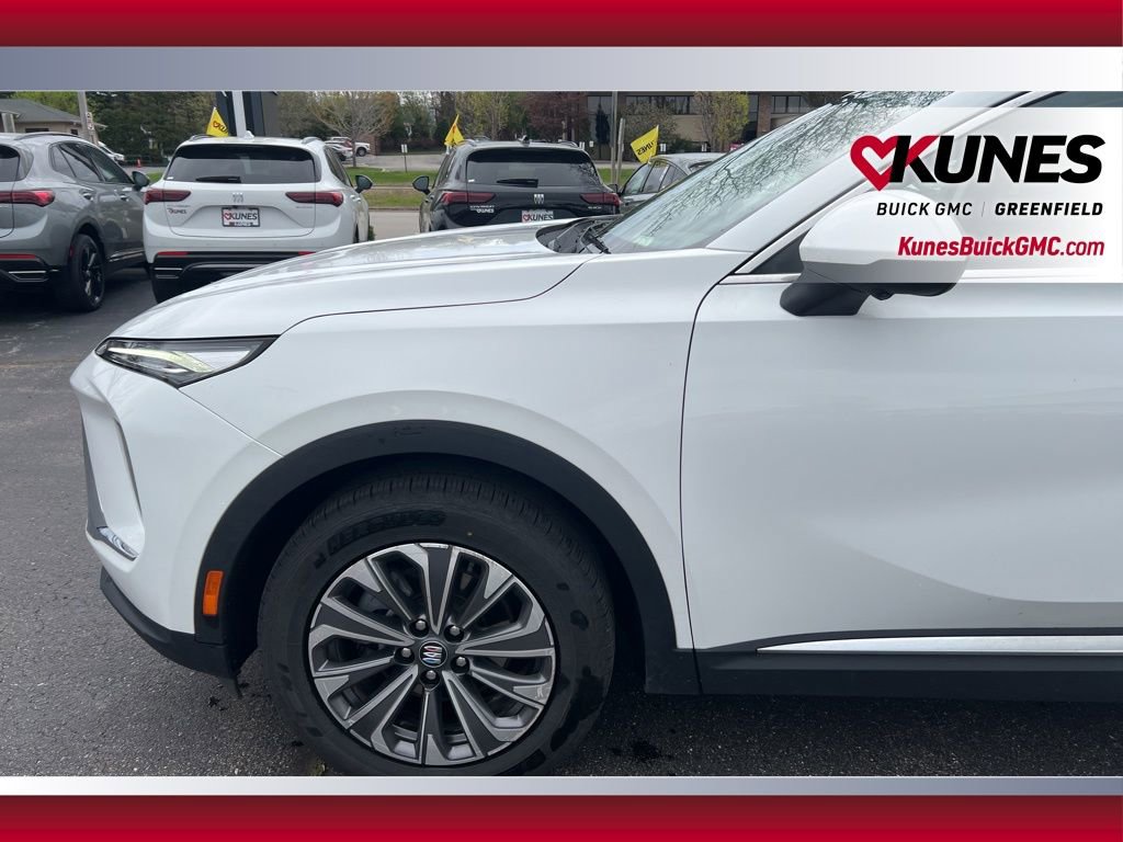 Used 2024 Buick Envision Preferred AWD/4WD image 15