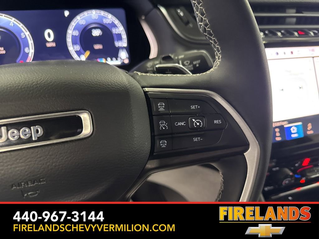 Used 2023 Jeep Grand Cherokee Limited image 19