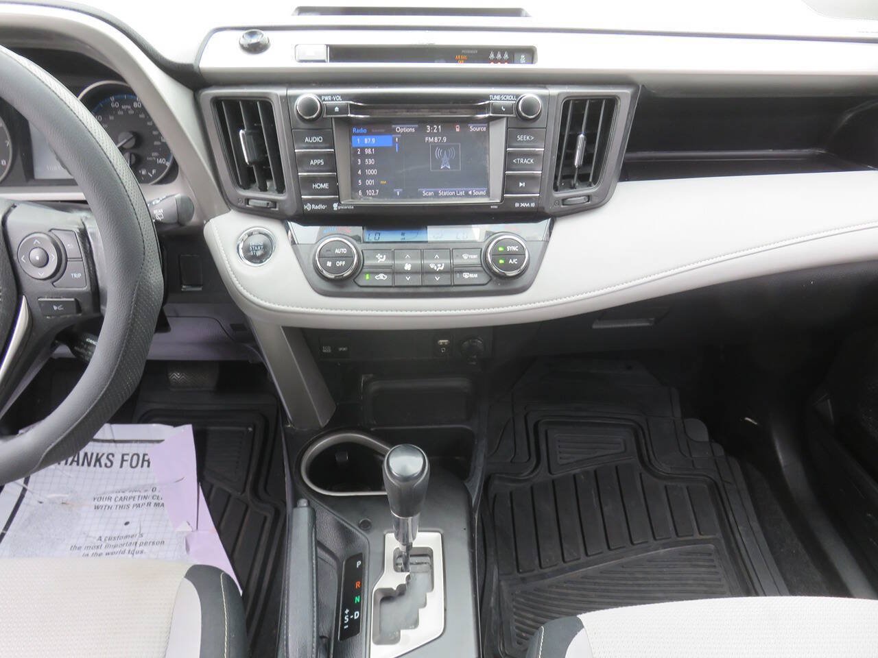 Used 2018 Toyota RAV4 XLE w/ Plus Extra Value Package AWD/4WD image 16