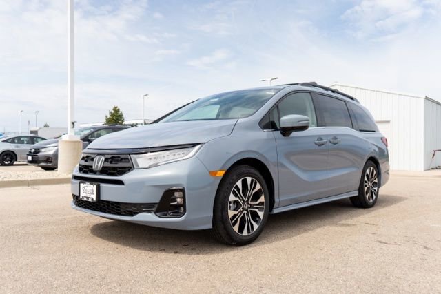 New 2026 Honda Odyssey Elite image 3