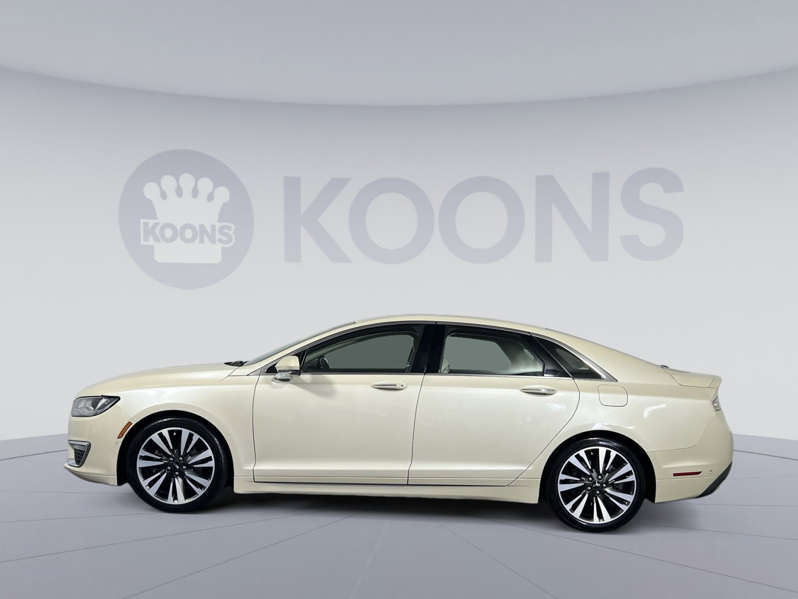 Used 2018 Lincoln MKZ Reserve w/ Technology Package FWD image 7