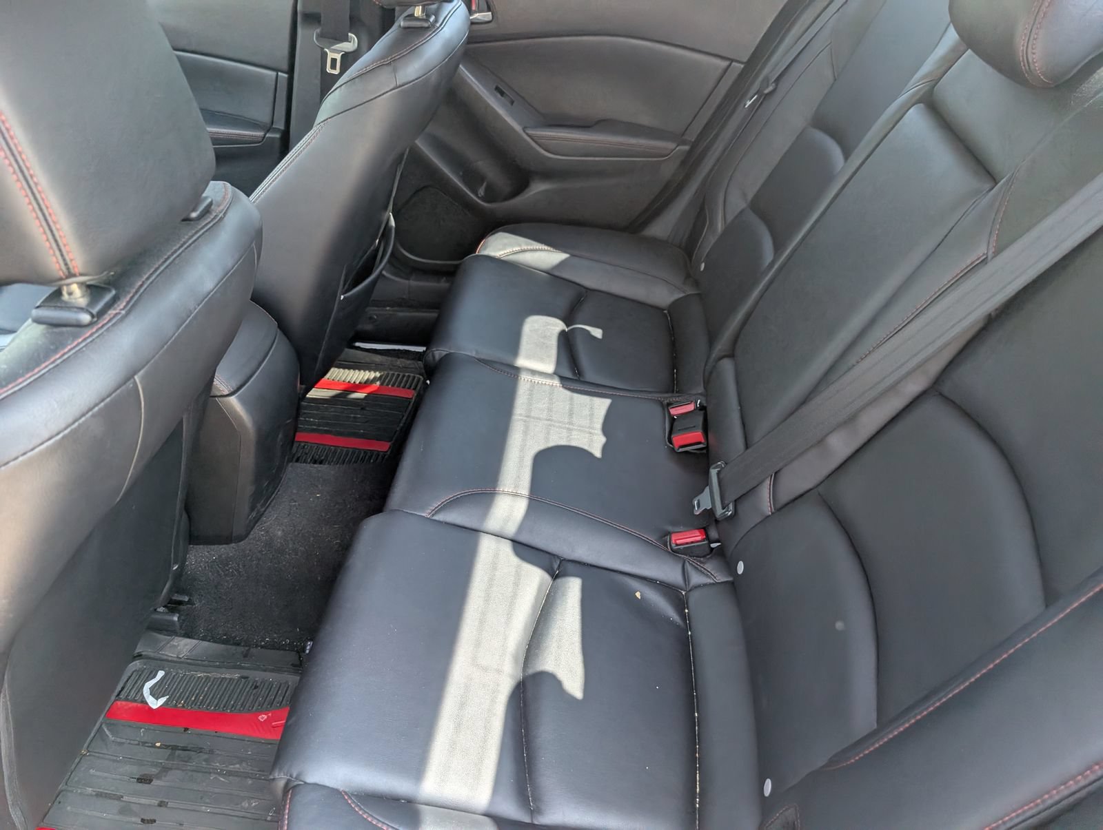 Used 2014 MAZDA MAZDA3 s Touring FWD image 5