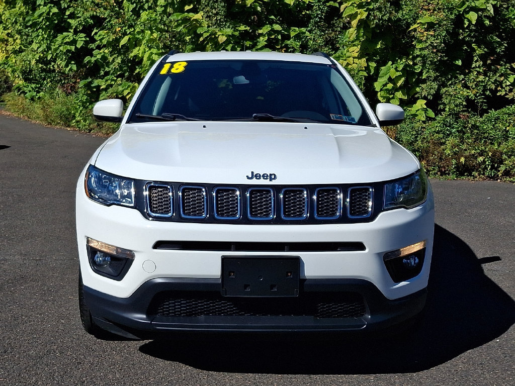Used 2018 Jeep Compass Latitude AWD/4WD image 2