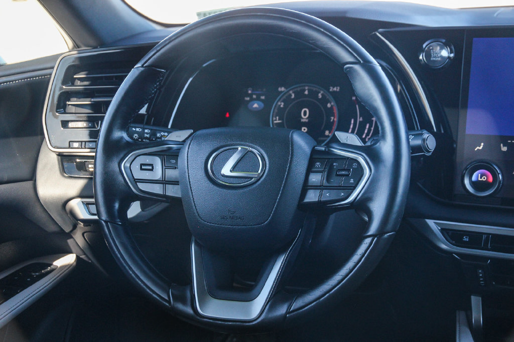 Used 2024 Lexus RX 350 Premium Plus w/ Cold Area Package FWD image 16