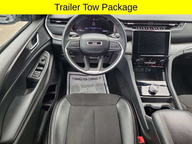 Certified 2024 Jeep Grand Cherokee Altitude AWD/4WD image 9