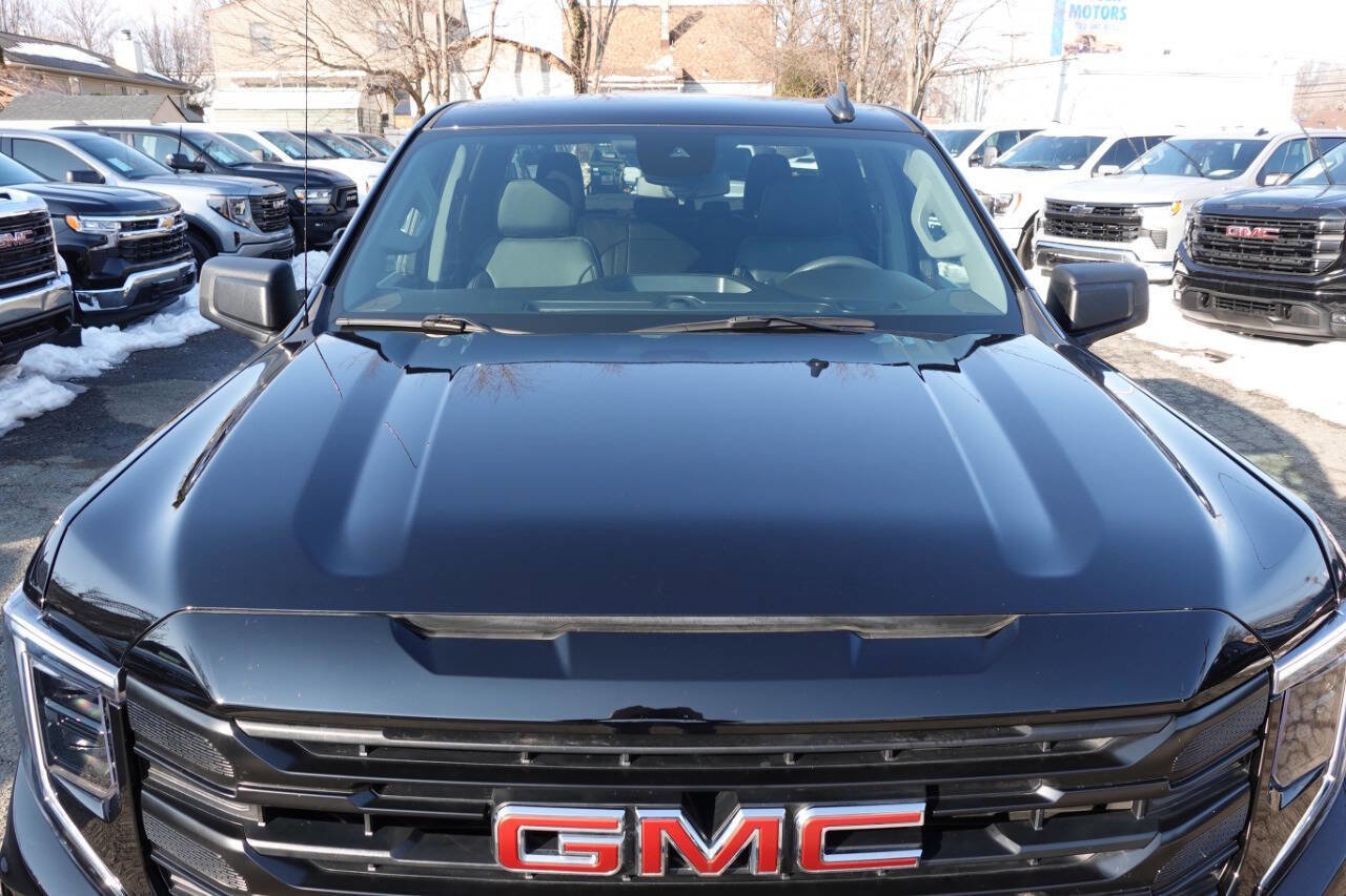 Used 2023 GMC Sierra 1500 Pro w/ Graphite Edition image 6