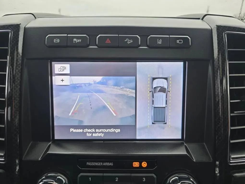 Used 2019 Ford F250 Lariat w/ Lariat Ultimate Package AWD/4WD image 32