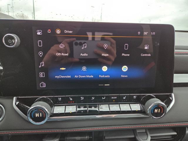 Used 2024 Chevrolet Colorado Z71 w/ Z71 Convenience Package 2 image 28