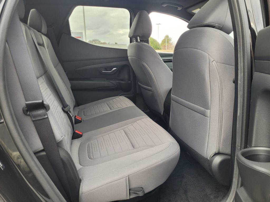 Used 2022 Hyundai Santa Cruz SEL Premium image 13