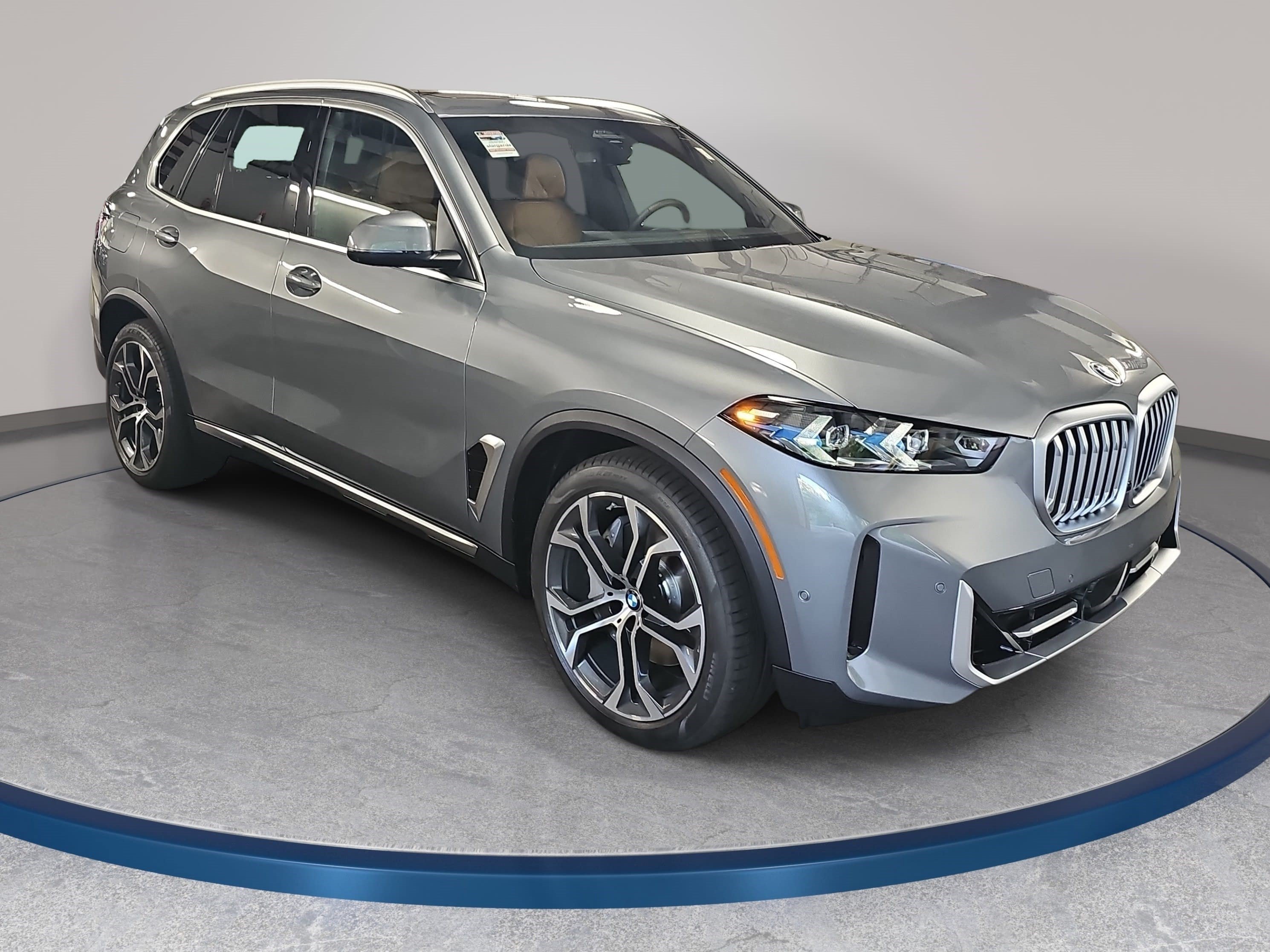 New 2026 BMW X5 xDrive50e w/ Climate Comfort Package AWD/4WD image 3