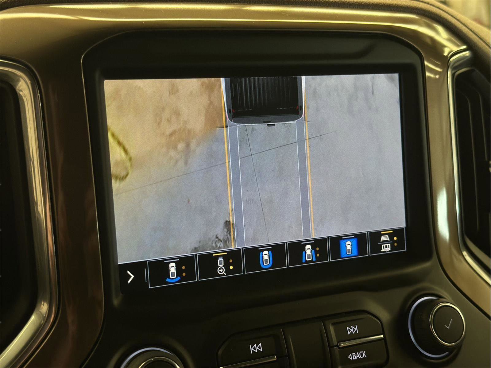 Certified 2022 Chevrolet Silverado 2500 High Country w/ Z71 Off-Road Package image 39