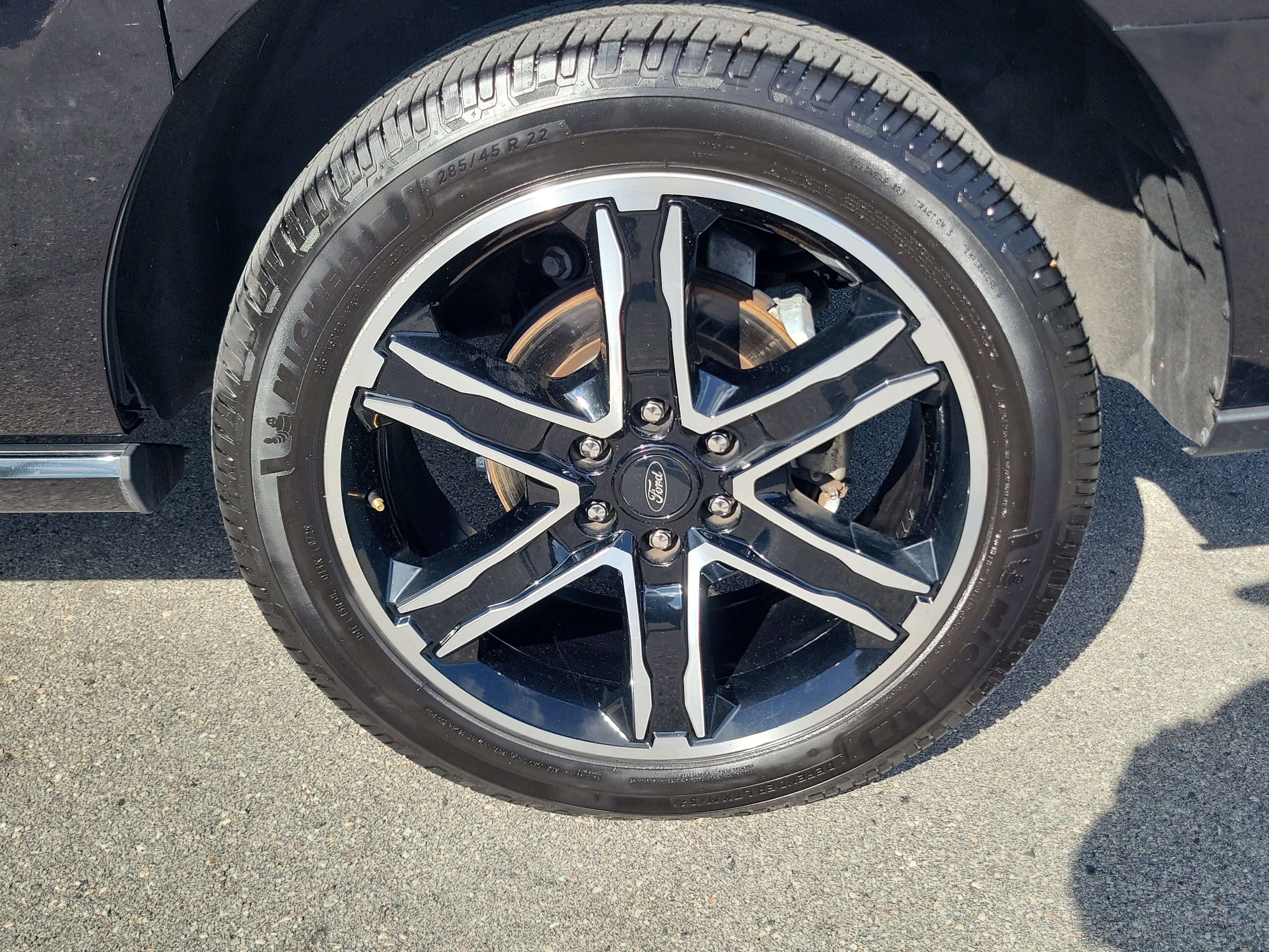 Used 2019 Ford Expedition Max Limited w/ Equipment Group 303A RWD image 34