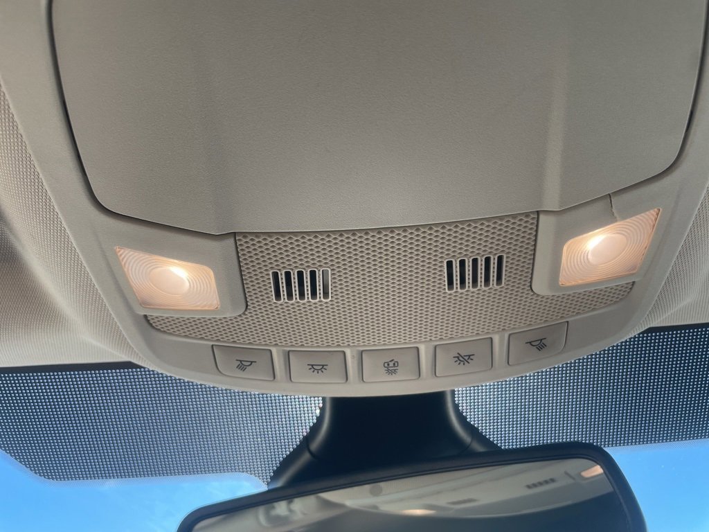 Used 2024 Ford Edge SEL image 25