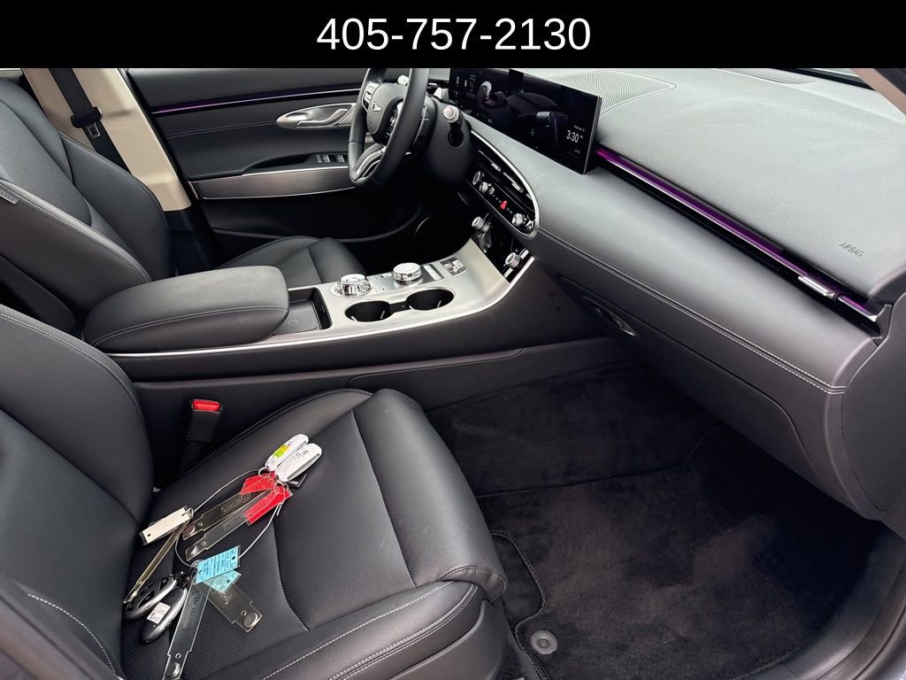 Certified 2026 Genesis GV70 2.5T Select image 11