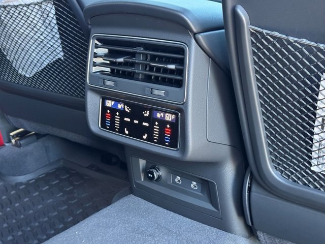New 2026 Audi SQ8 Prestige image 16