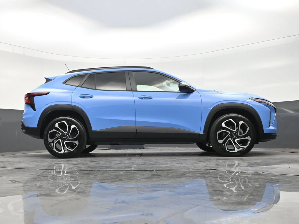 Used 2024 Chevrolet Trax RS FWD image 25