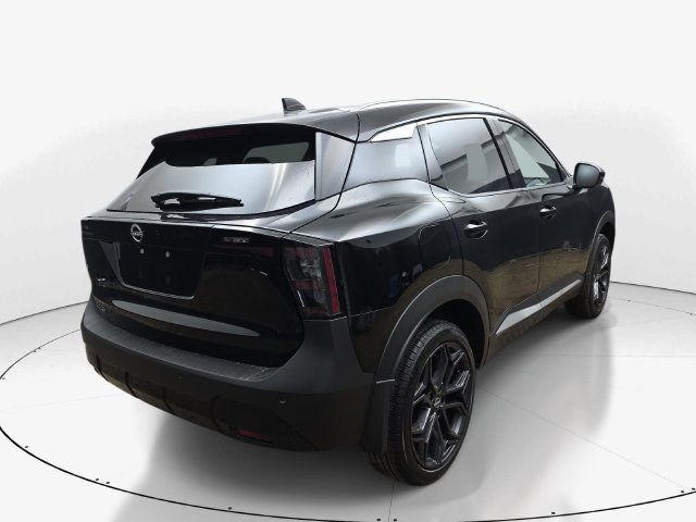 New 2027 Nissan Kicks SR w/ SR Premium Package FWD image 6
