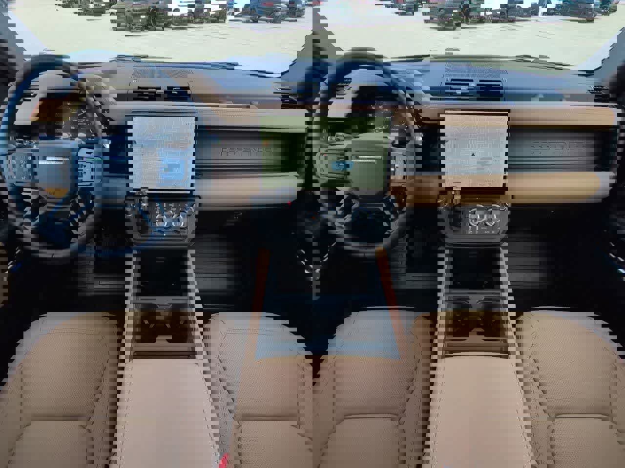 New 2026 Land Rover Defender 130 X-Dynamic SE image 15