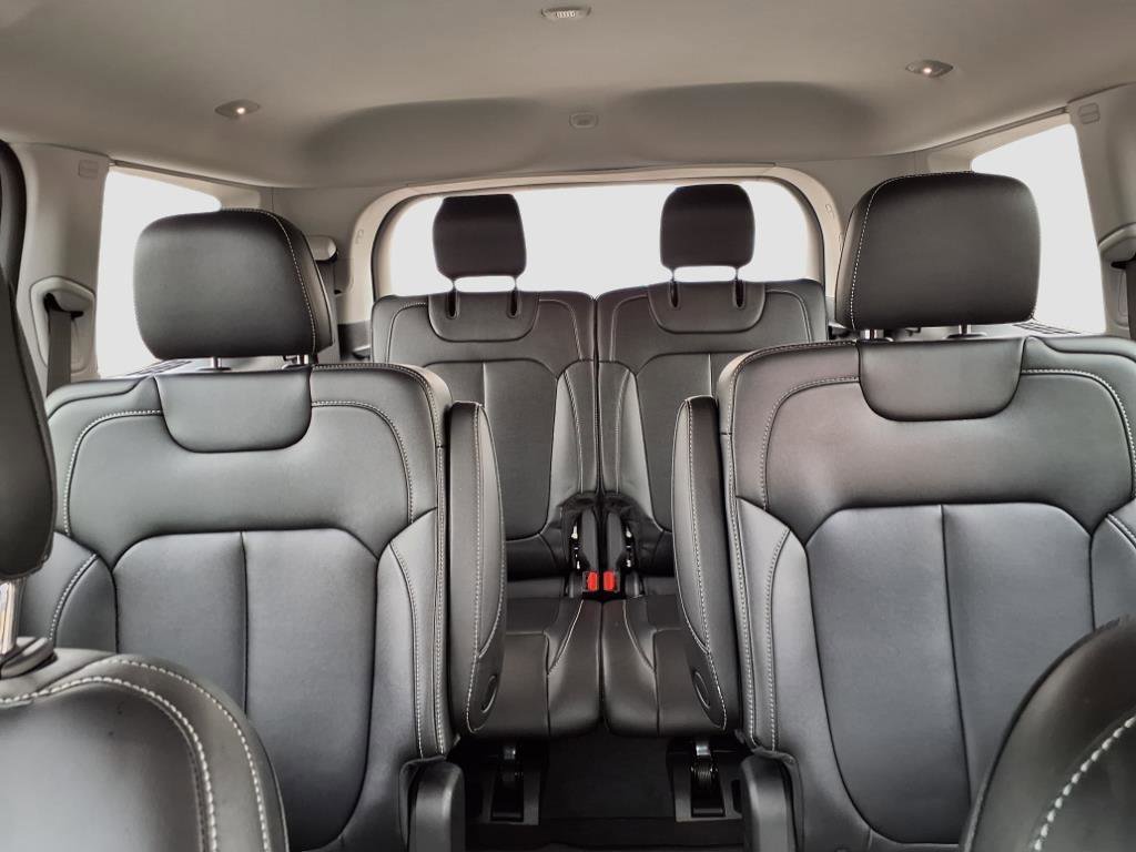 Used 2023 Jeep Grand Cherokee L Limited image 14