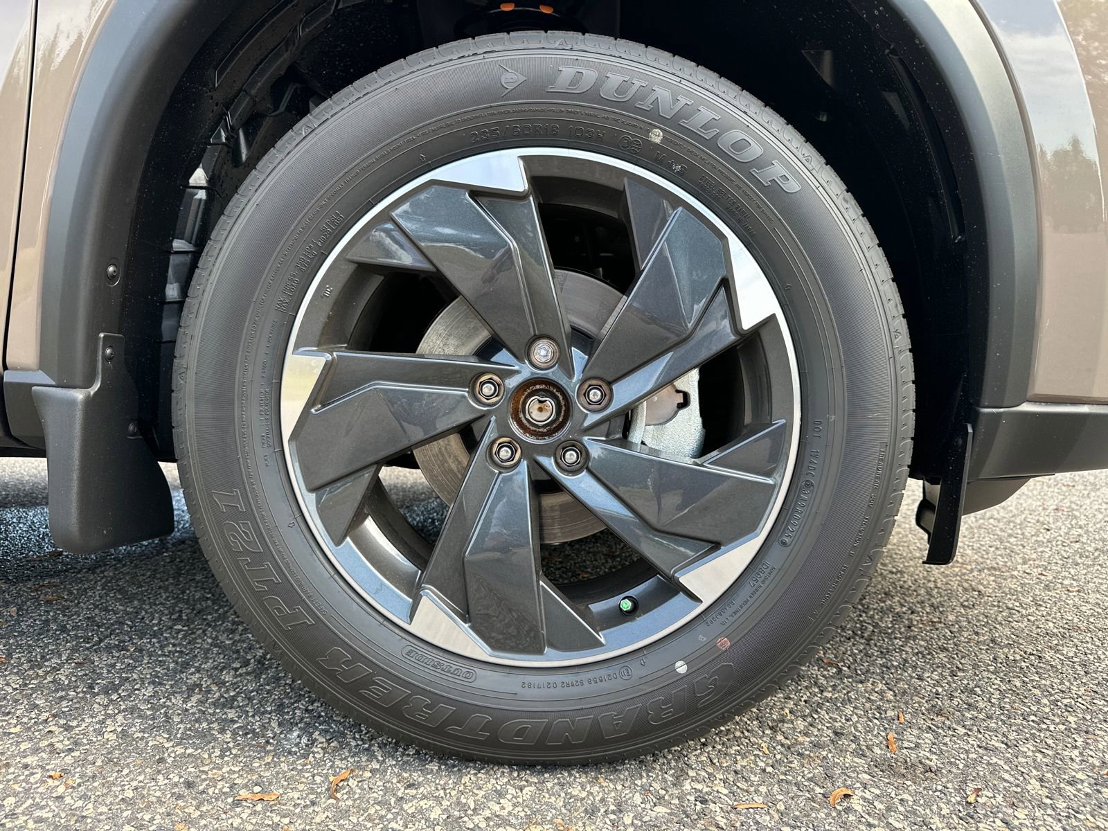 New 2025 Nissan Rogue SV w/ SV Premium Package image 12