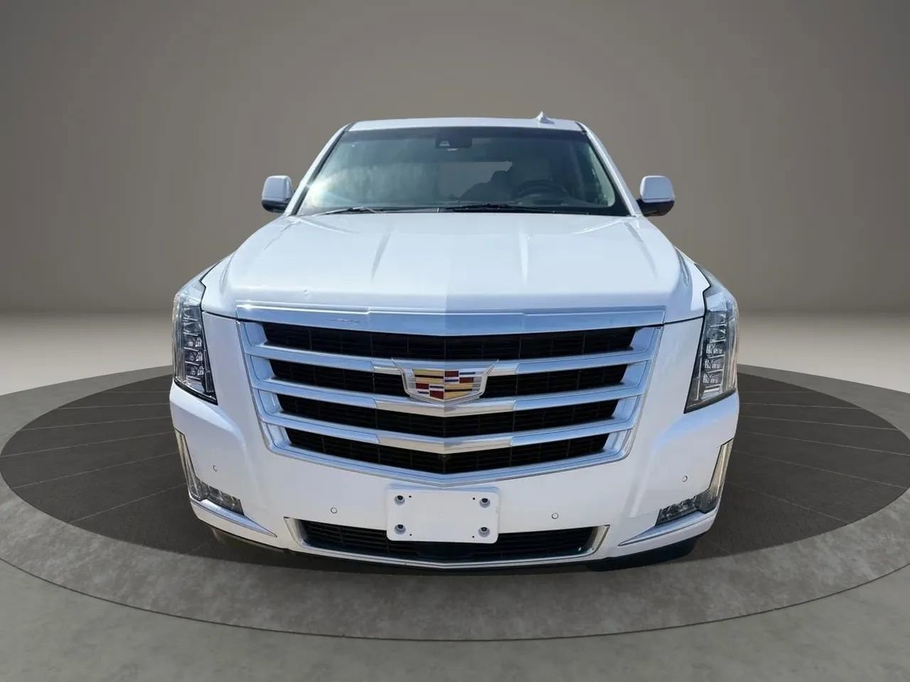 Used 2019 Cadillac Escalade ESV Premium Luxury AWD/4WD image 2