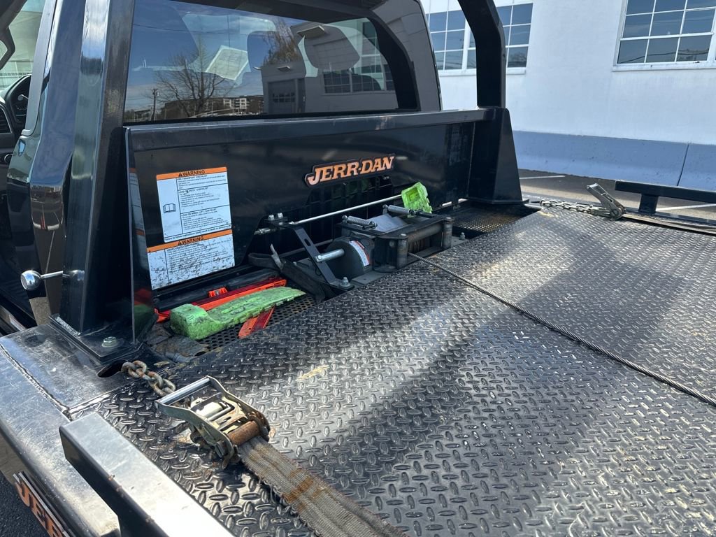 Used 2022 Ford F600 2WD Regular Cab Super Duty image 13