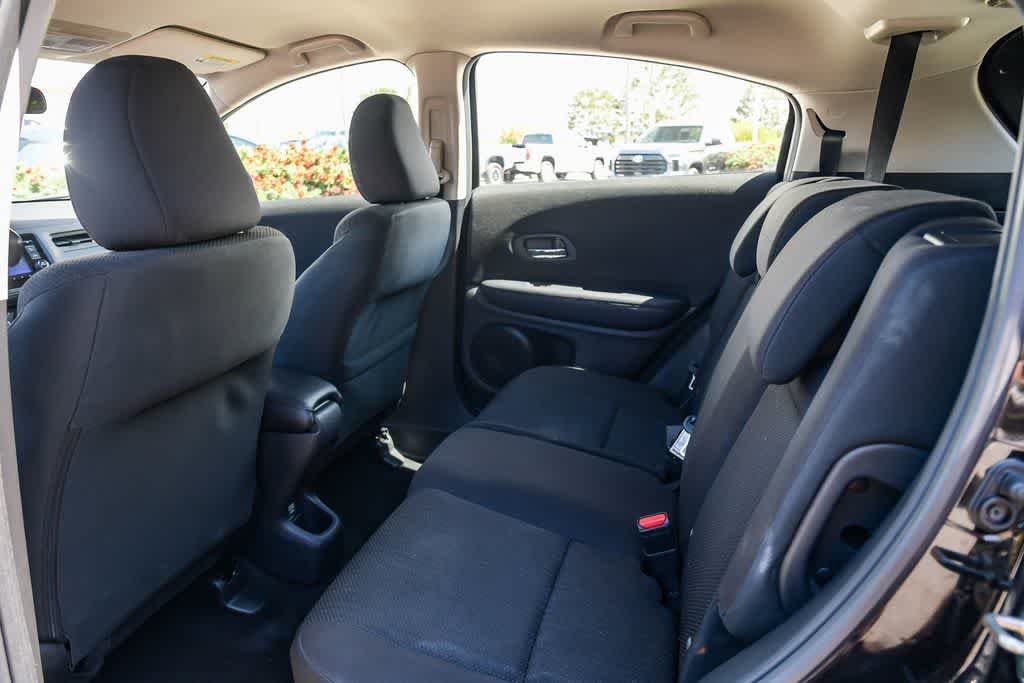 Used 2017 Honda HR-V LX image 18