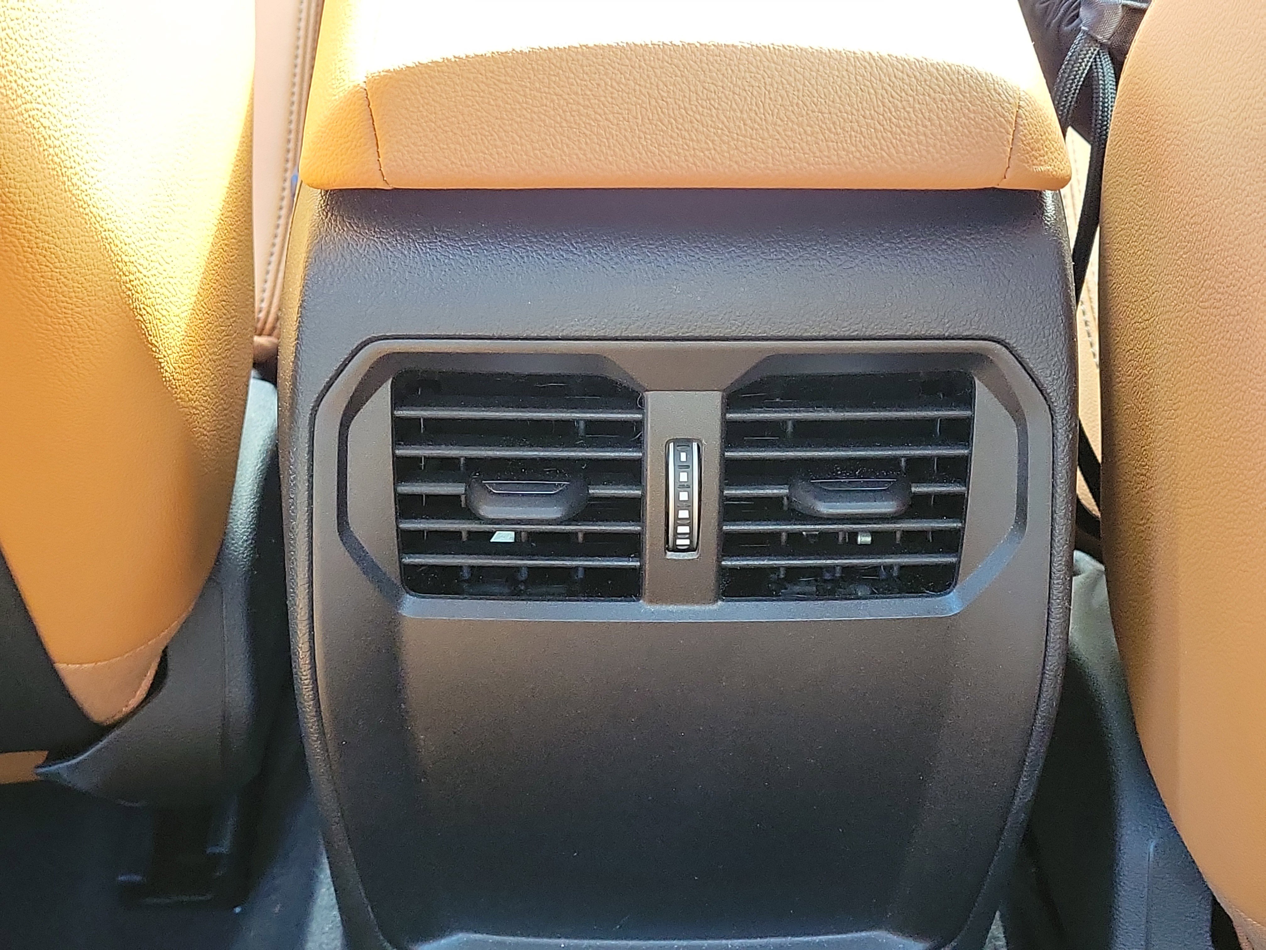 Used 2025 BMW 430i Coupe w/ M Sport Package image 10