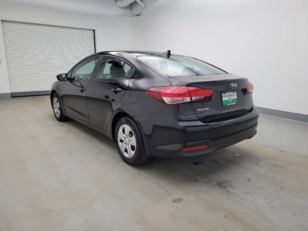 Used 2017 Kia Forte LX image 5