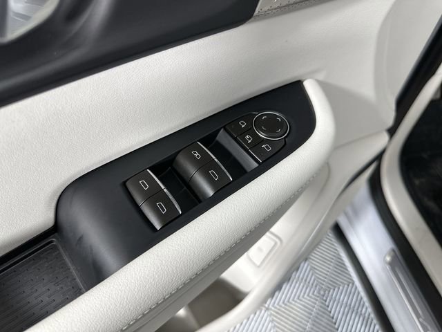 New 2026 Buick Enclave Avenir w/ Super Cruise Package FWD image 25