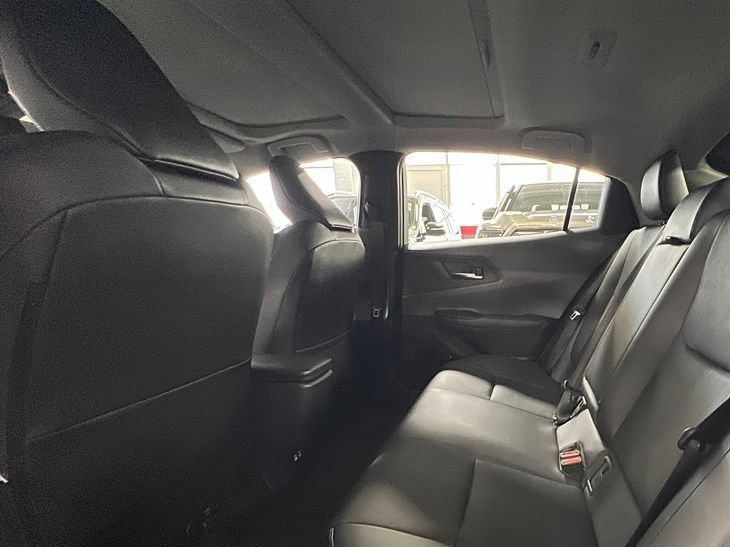 New 2027 Toyota Prius Limited AWD/4WD image 14