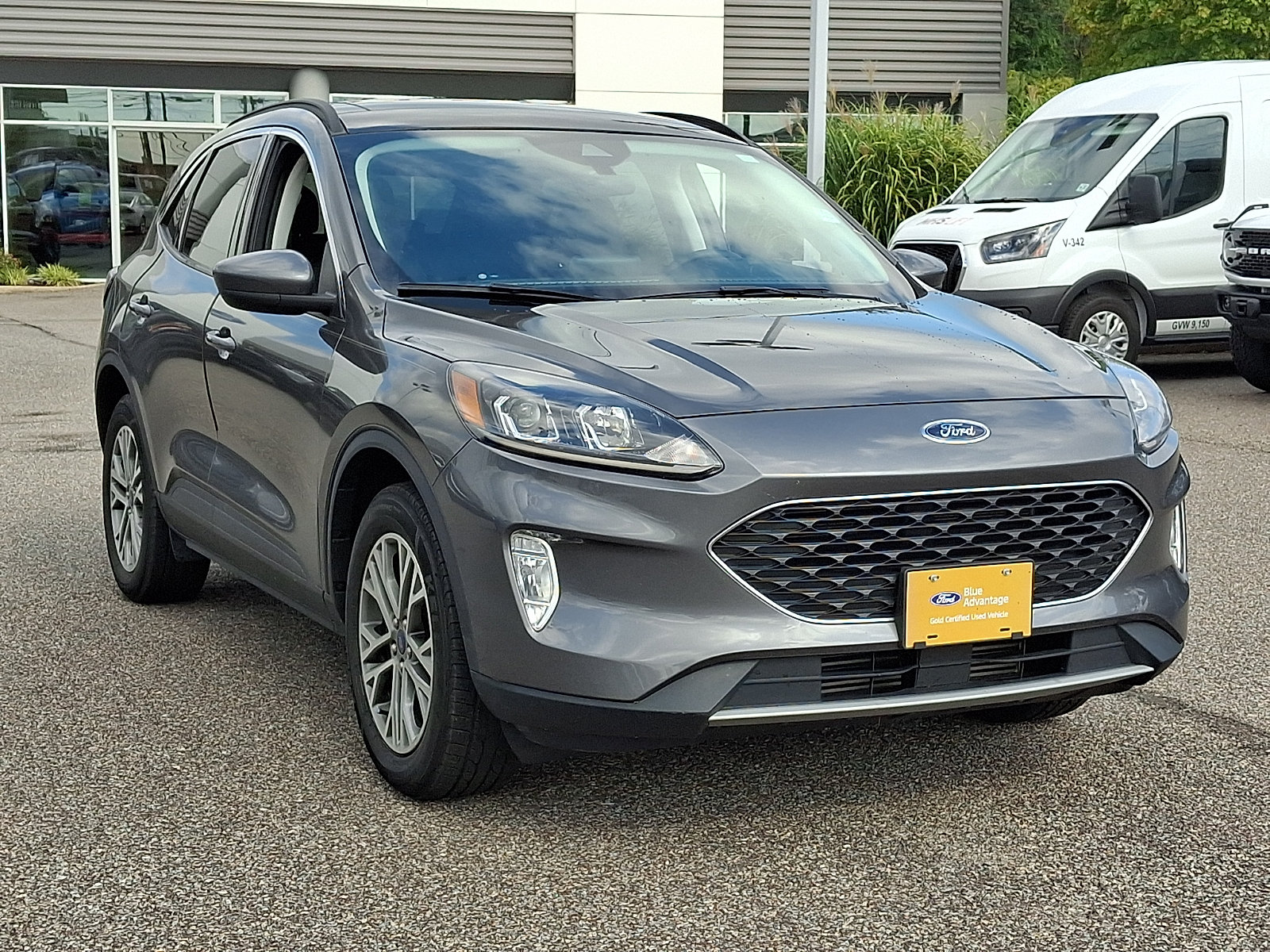 Certified 2022 Ford Escape SEL AWD/4WD image 2