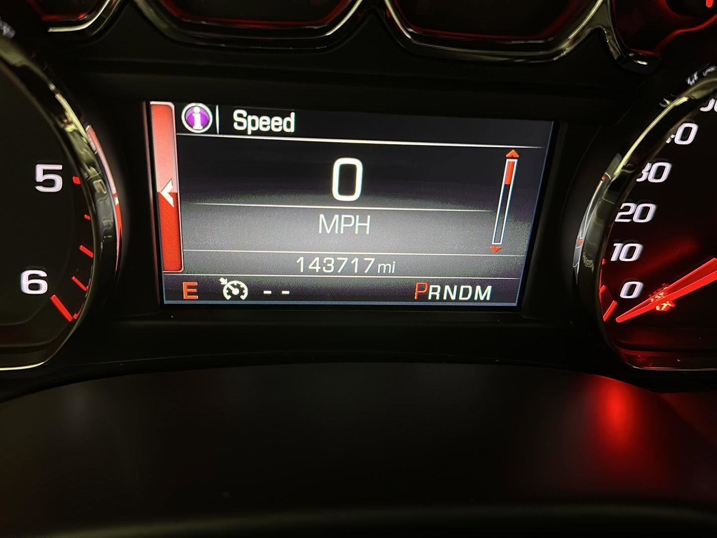 Used 2015 GMC Sierra 1500 SLT w/ SLT Crew Cab Value Package image 9