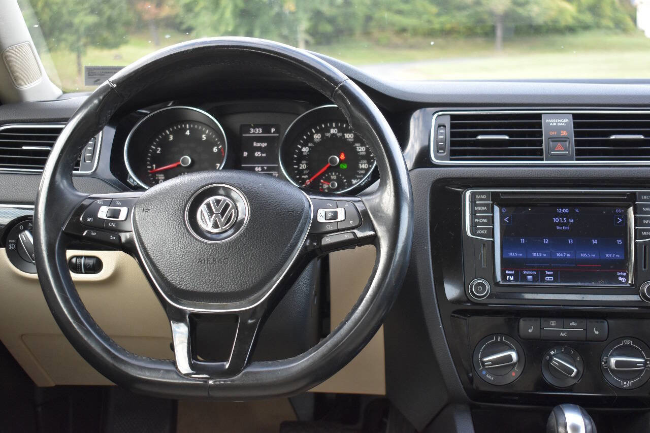 Used 2016 Volkswagen Jetta SEL image 19