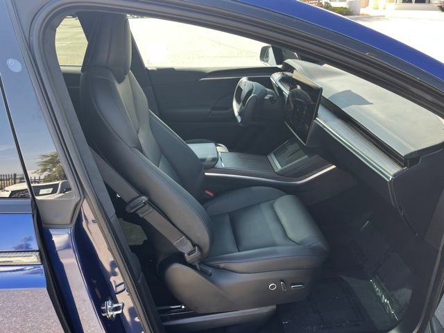 Used 2023 Tesla Model X image 10
