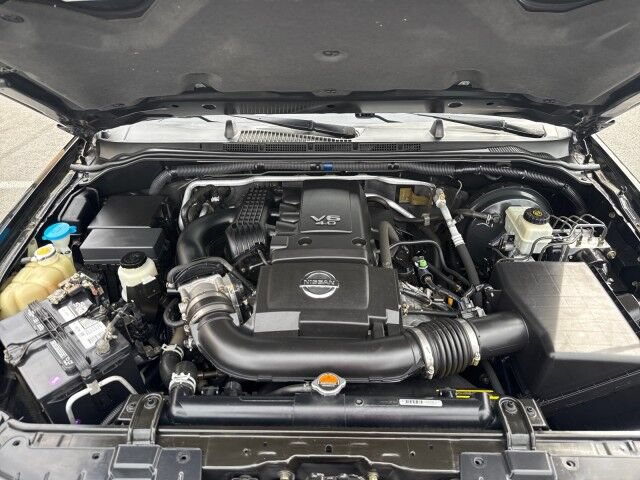 Used 2005 Nissan Frontier NISMO w/ (J01) Sunroof Pkg AWD/4WD image 17