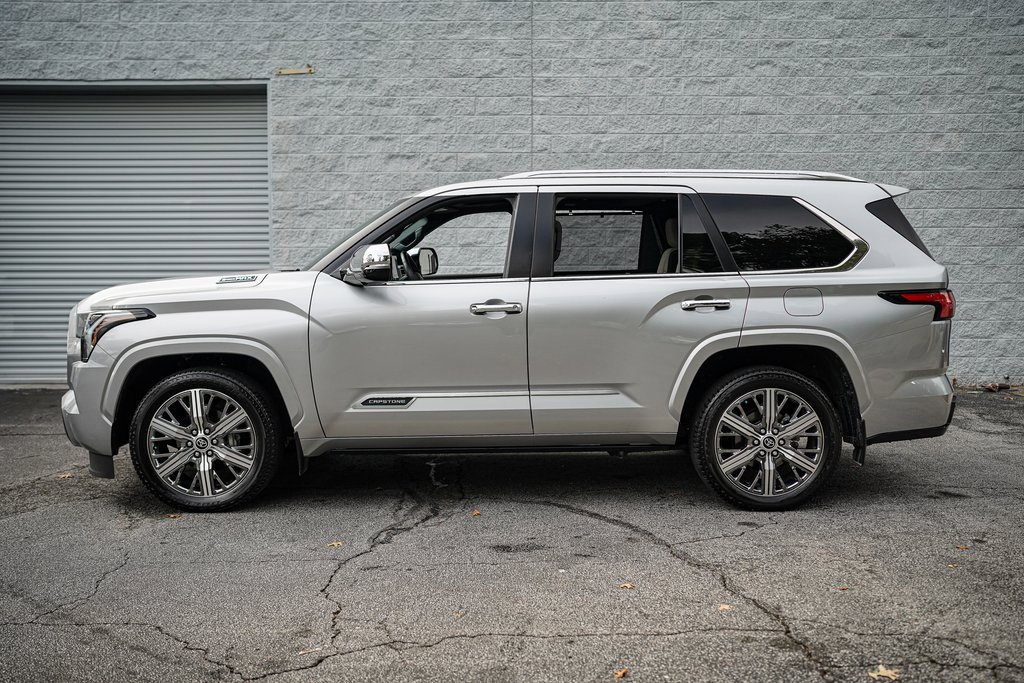 Used 2024 Toyota Sequoia Capstone image 9