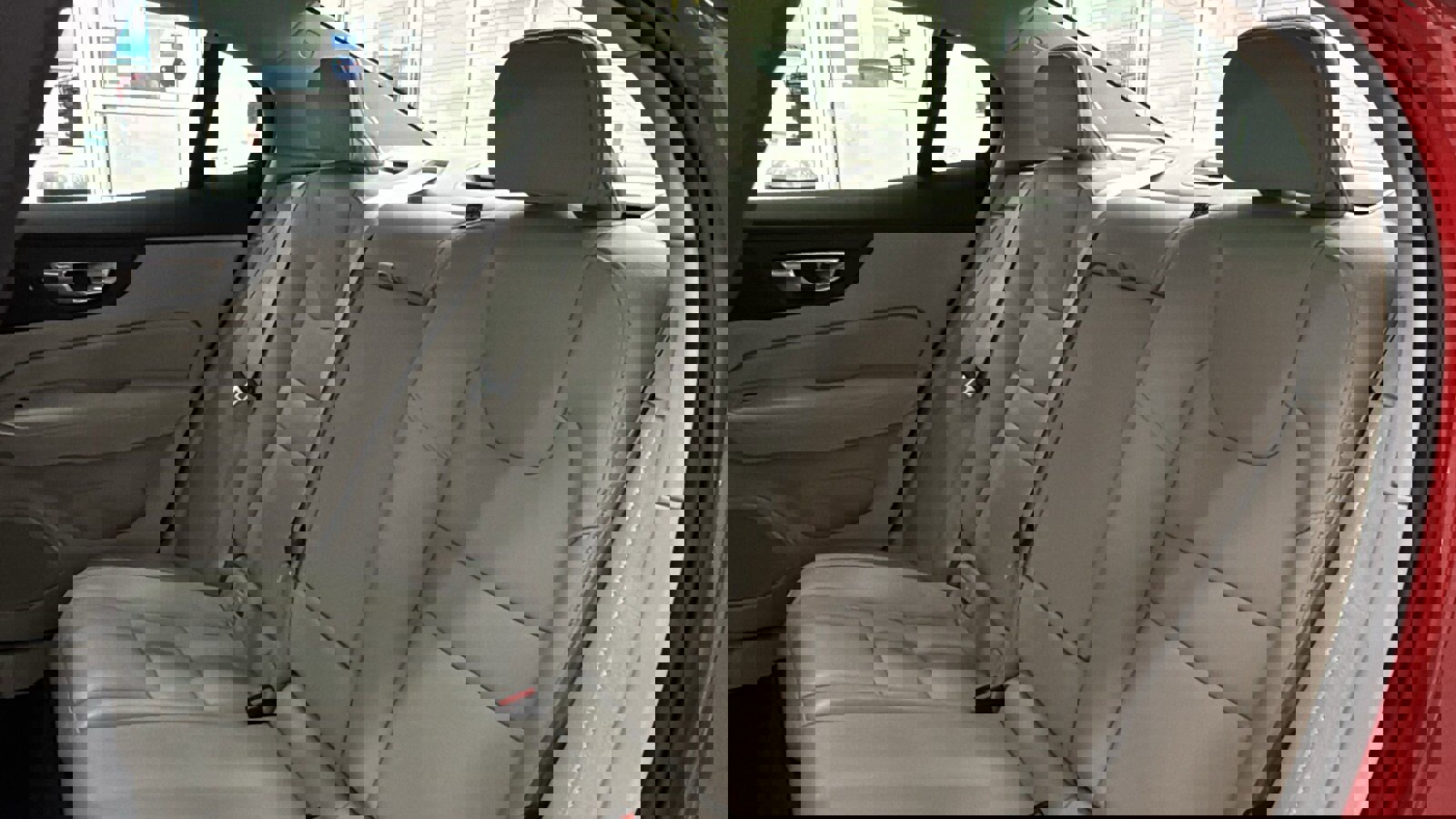 Certified 2024 Volvo S60 T8 Ultimate image 27