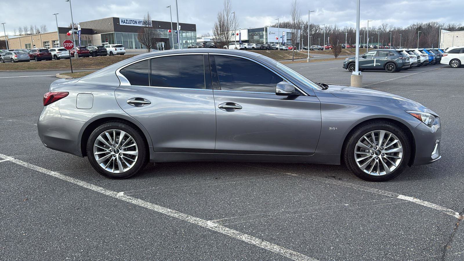 Used 2019 INFINITI Q50 Luxe image 4
