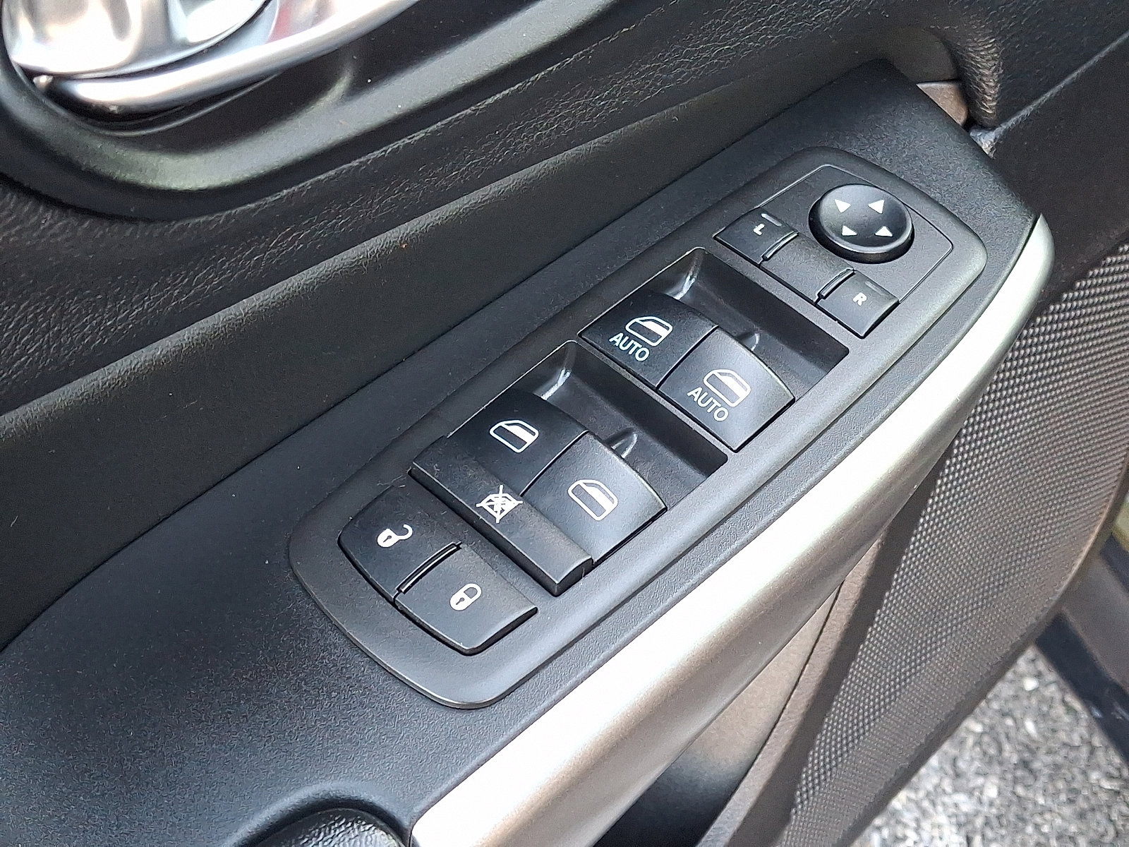 Used 2021 Jeep Cherokee Latitude Lux 80th Anniv w/ Quick Order Package 26U 80TH image 14